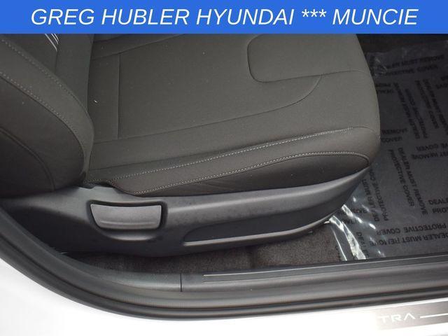 Photo of 2025 White Hyundai ELANTRA HEV