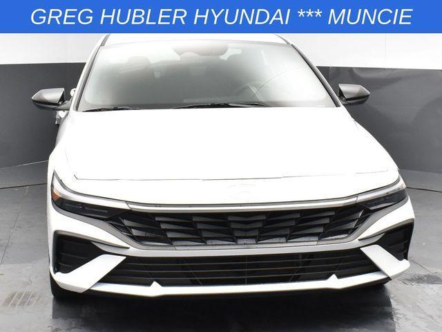 Photo of 2025 White Hyundai ELANTRA HEV