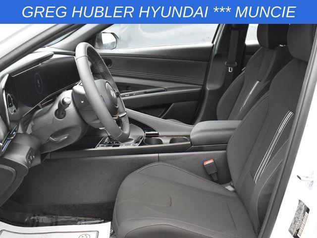 Photo of 2025 White Hyundai ELANTRA HEV