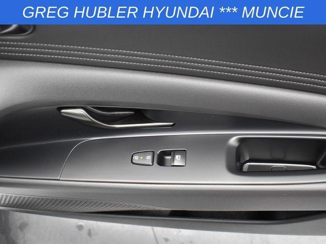 Photo of 2025 White Hyundai ELANTRA HEV