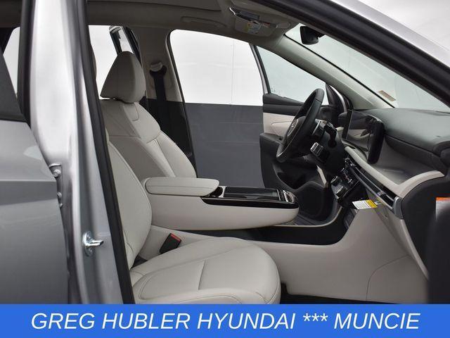 Photo of 2025 Shimmering Silver Hyundai TUCSON Hybrid