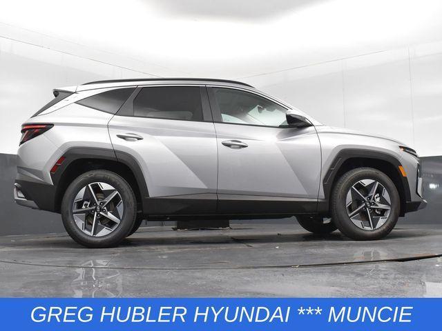 Photo of 2025 Shimmering Silver Hyundai TUCSON Hybrid