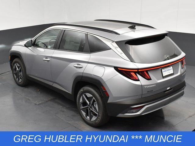 Photo of 2025 Shimmering Silver Hyundai TUCSON Hybrid