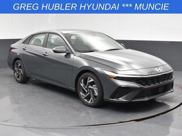 Photo of 2025 Gray Hyundai ELANTRA