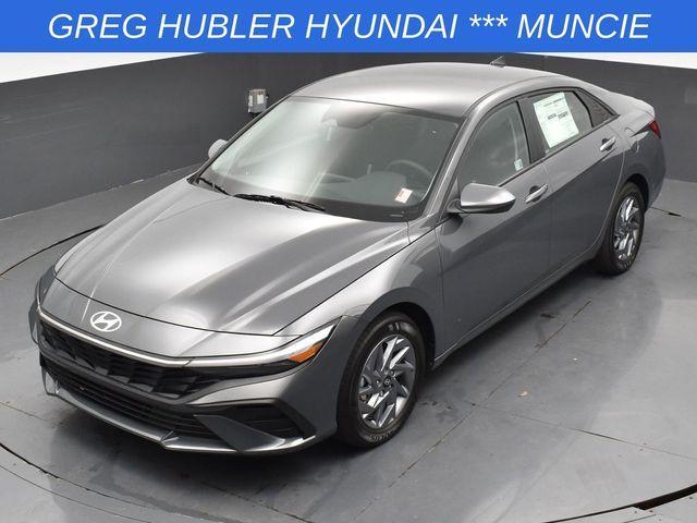Photo of 2025 Gray Pearl Hyundai ELANTRA HEV