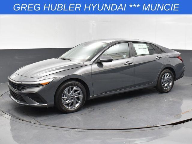 Photo of 2025 Gray Pearl Hyundai ELANTRA HEV