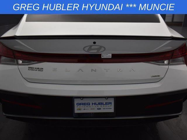 Photo of 2025 White Hyundai ELANTRA HEV