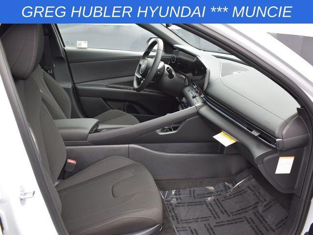 Photo of 2025 White Hyundai ELANTRA HEV