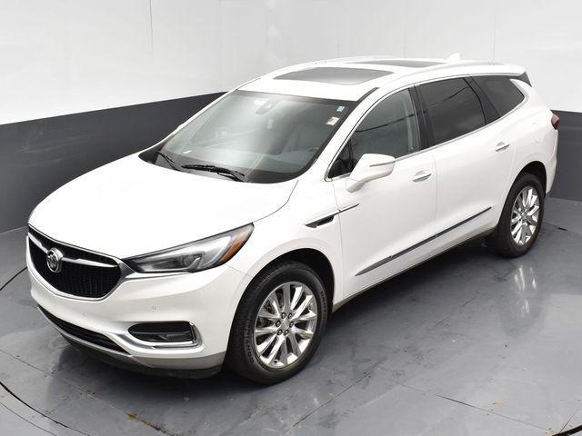 Photo of 2021 White Frost Tri-Coat Buick Enclave