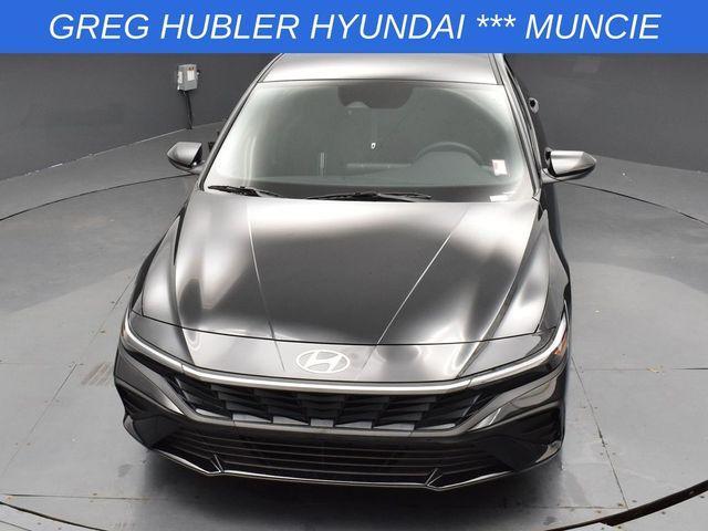 Photo of 2025 Black Hyundai ELANTRA HEV