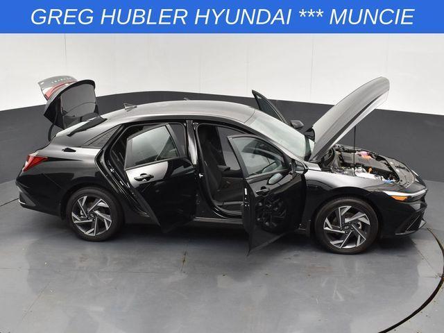 Photo of 2025 Black Hyundai ELANTRA HEV
