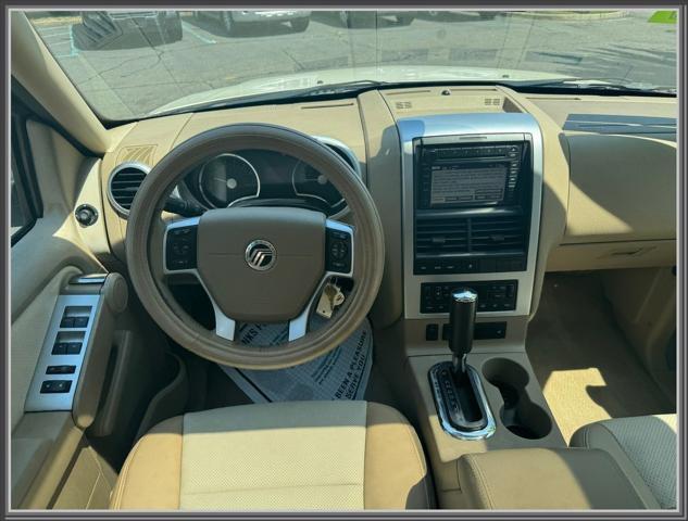Photo of 2007 White Chocolate Tri-Coat Mercury Mountaineer