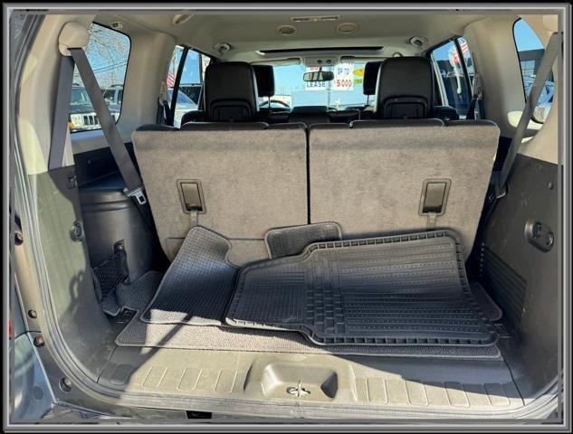 Photo of 2012 Dark Slate Metallic Nissan Pathfinder