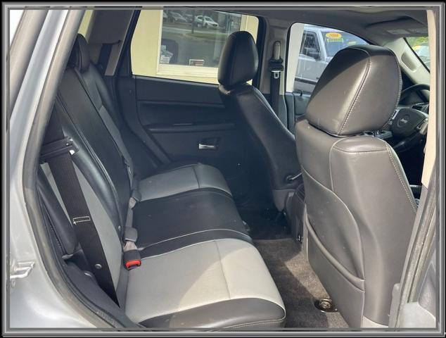 Photo of 2010 Bright Silver Metallic Clearcoat Jeep Grand Cherokee
