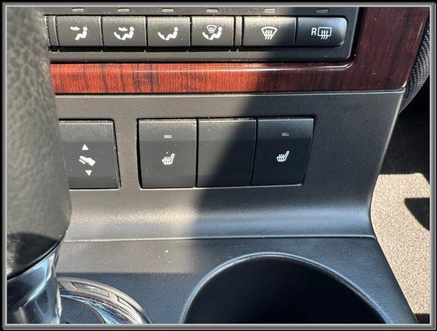 Photo of 2006 Black Clearcoat Ford Explorer
