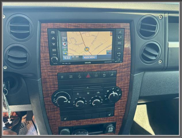 Photo of 2008 Black Clearcoat Jeep Commander