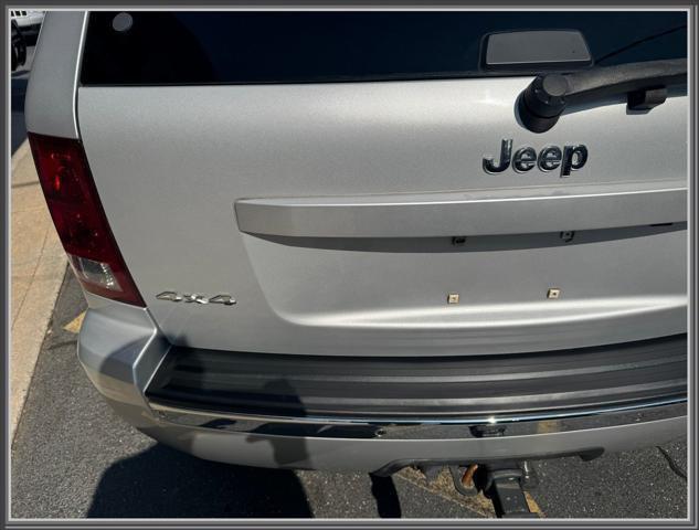 Photo of 2005 Bright Silver Metallic Clearcoat Jeep Grand Cherokee