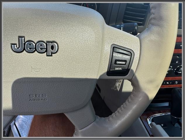 Photo of 2005 Bright Silver Metallic Clearcoat Jeep Grand Cherokee