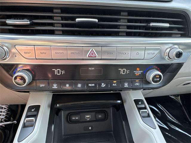 Photo of 2022 Ebony Black Kia Telluride
