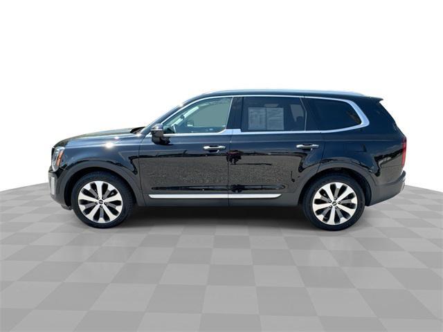 Photo of 2022 Ebony Black Kia Telluride