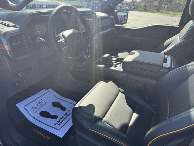 Photo of 2025 Agate Black Metallic Ford F-150