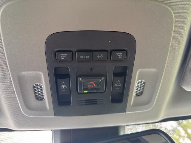 Photo of 2023 White Toyota Camry
