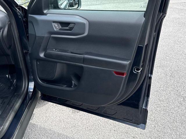 Photo of 2021 Blue Metallic Ford Bronco Sport