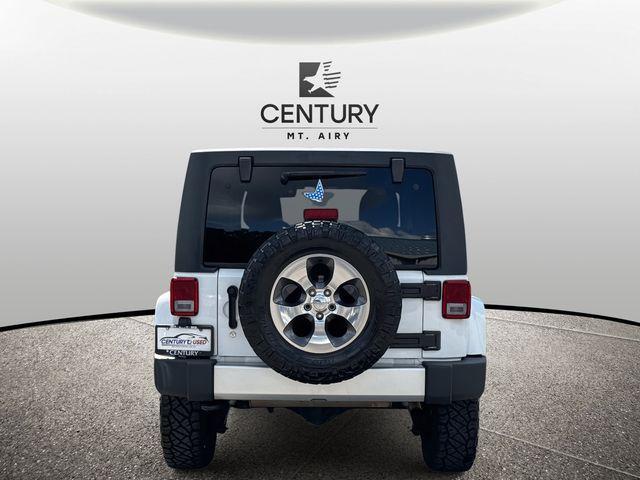 Photo of 2018 Bright White Clearcoat Jeep Wrangler JK Unlimited