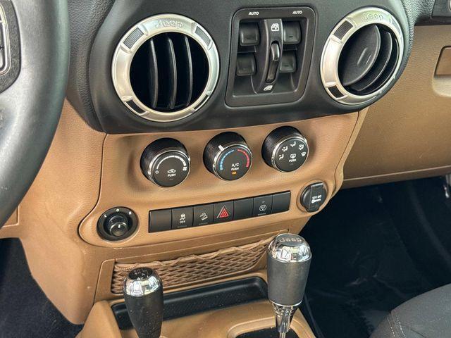 Photo of 2018 Bright White Clearcoat Jeep Wrangler JK Unlimited