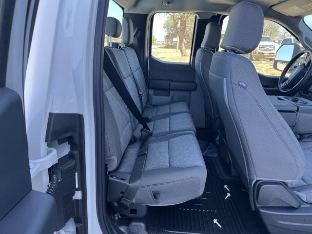 Photo of 2025 Oxford White Ford F-350