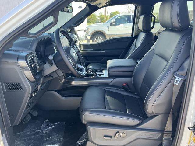 Photo of 2025 Oxford White Ford F-150