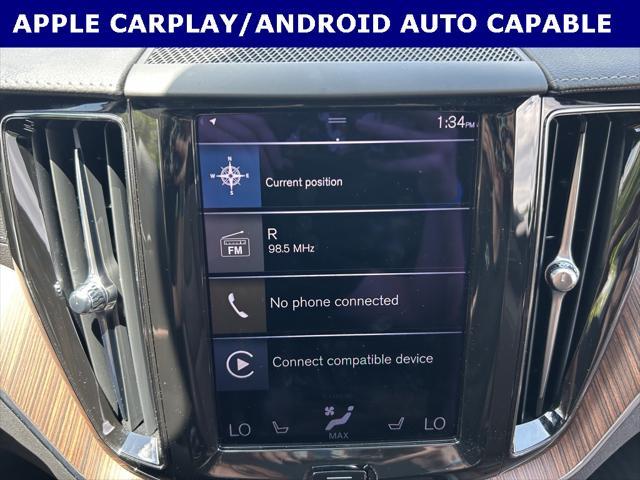 Photo of 2021 Onyx Black Metallic Volvo XC60