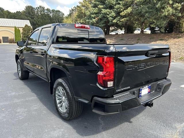 Photo of 2026 Black Chevrolet Colorado