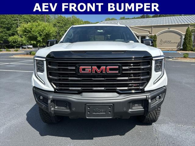 Photo of 2025 Summit White GMC Sierra 1500