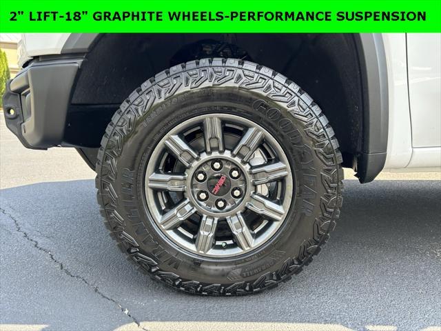Photo of 2025 Summit White GMC Sierra 1500
