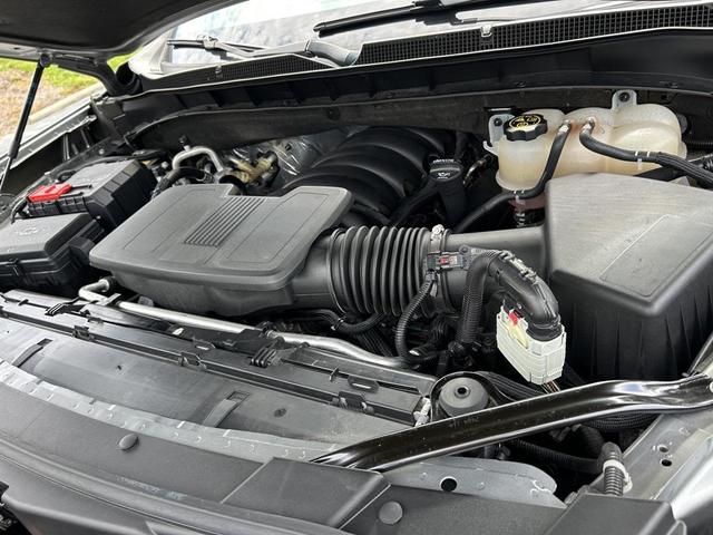 Photo of 2023 Sterling Gray Metallic Chevrolet Suburban