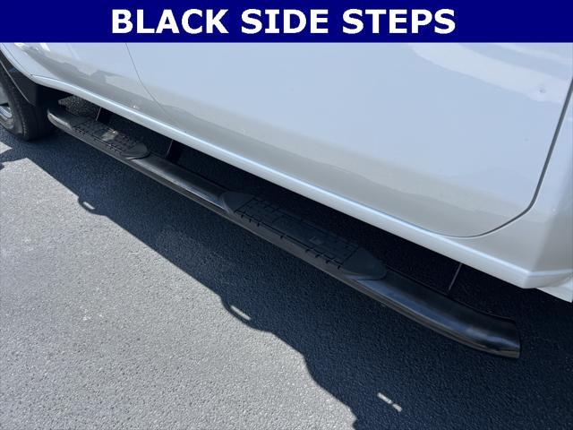 Photo of 2023 Summit White Chevrolet Silverado 3500
