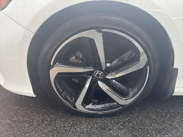 Photo of 2019 Platinum White Pearl Honda Accord
