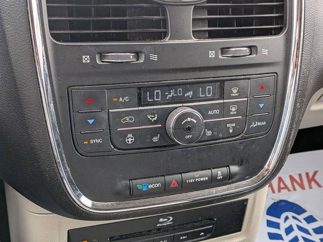 Photo of 2015 Billet Silver Metallic Clearcoat Chrysler Town & Country