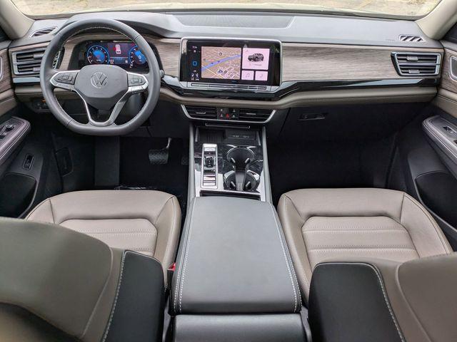 Photo of 2025 Avocado Green Pearl Volkswagen Atlas