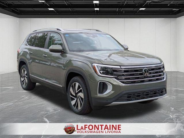 Photo of 2025 Avocado Green Pearl Volkswagen Atlas
