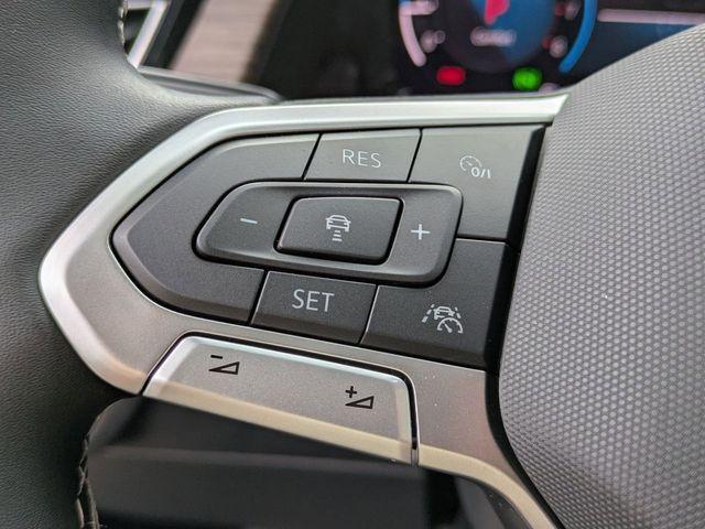 Photo of 2025 Avocado Green Pearl Volkswagen Atlas