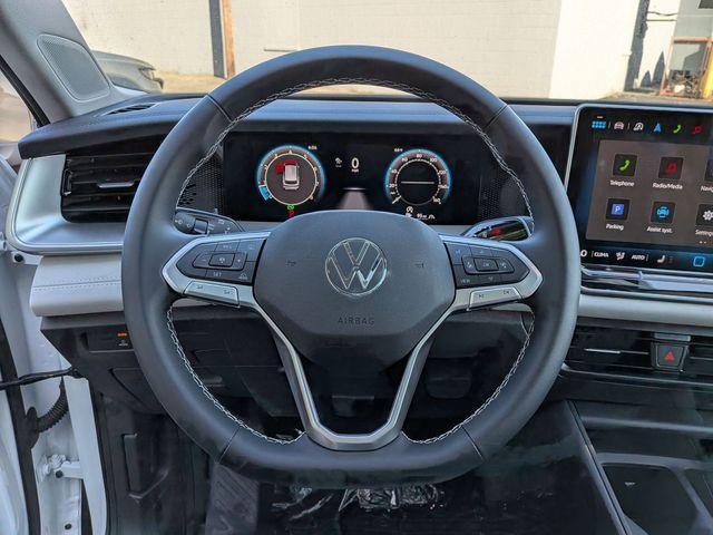 Photo of 2025 Pure White Volkswagen Tiguan