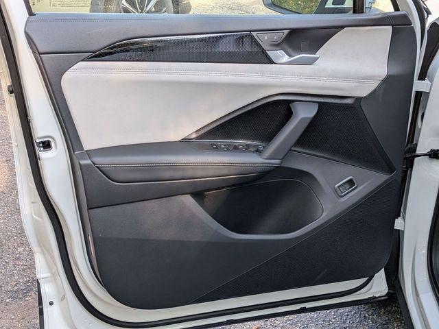Photo of 2025 Pure White Volkswagen Tiguan