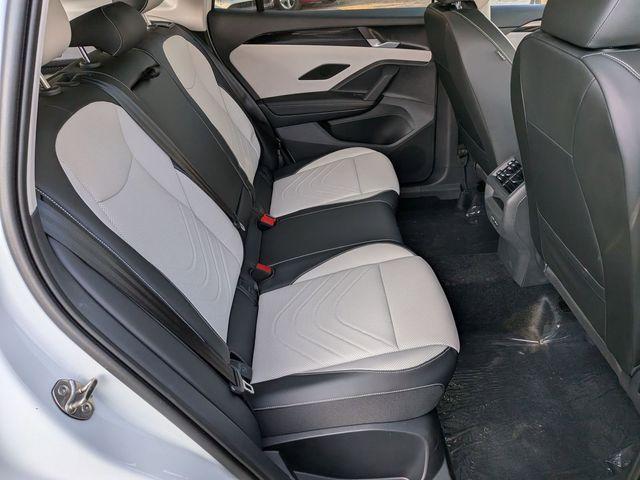 Photo of 2025 Pure White Volkswagen Tiguan