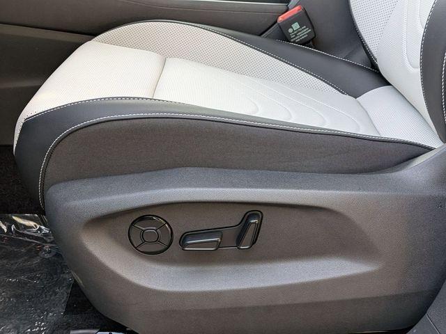 Photo of 2025 Pure White Volkswagen Tiguan
