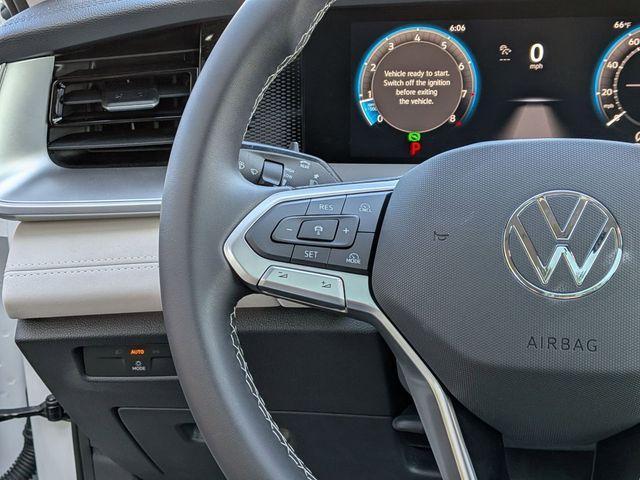Photo of 2025 Pure White Volkswagen Tiguan