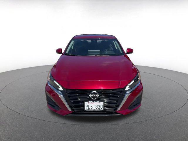 Photo of 2024 Scarlet Ember Nissan Altima