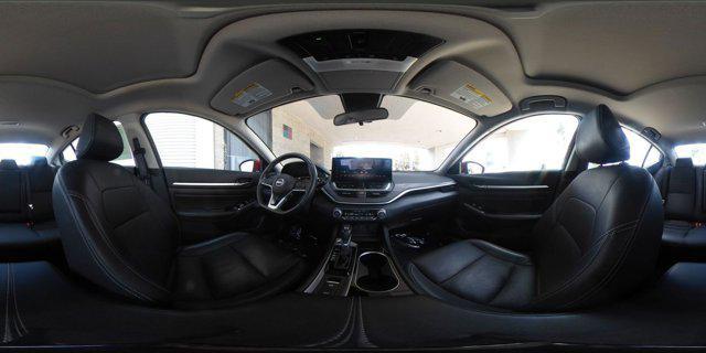 Photo of 2024 Scarlet Ember Nissan Altima