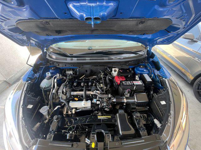 Photo of 2024 Electric Blue Metallic Nissan Kicks